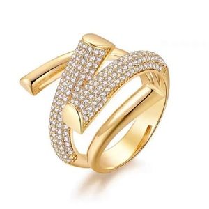 New Gorgeous 18k Yellow Gold Over Silver White Sapphires Ring
